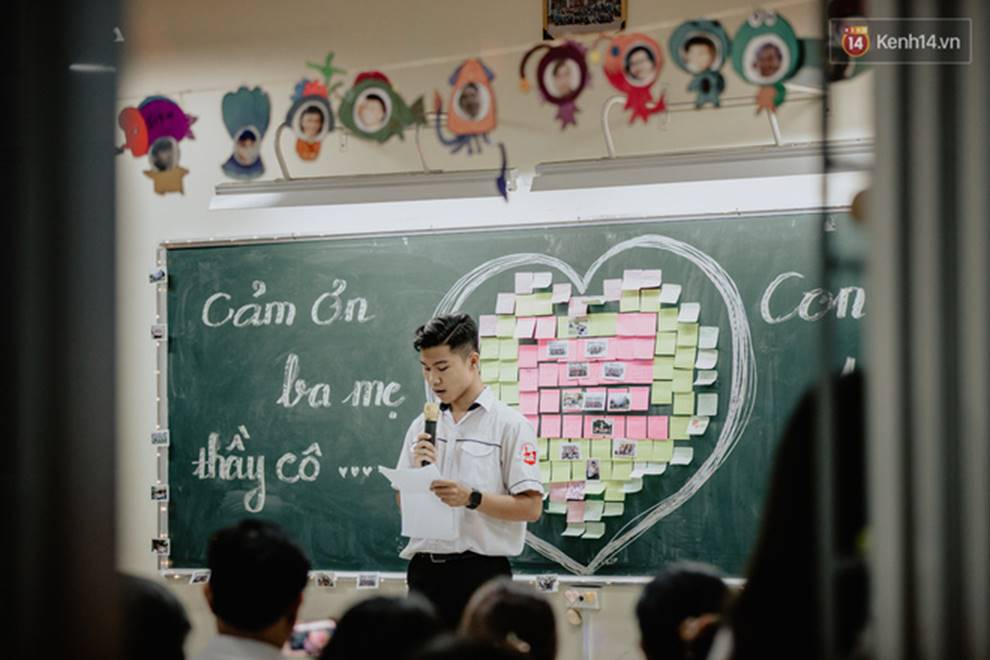 Đêm tri ân đầy nước mắt của trường Gia Định: Khóc vì chúng ta đã có một thời học sinh đầy tươi đẹp-11