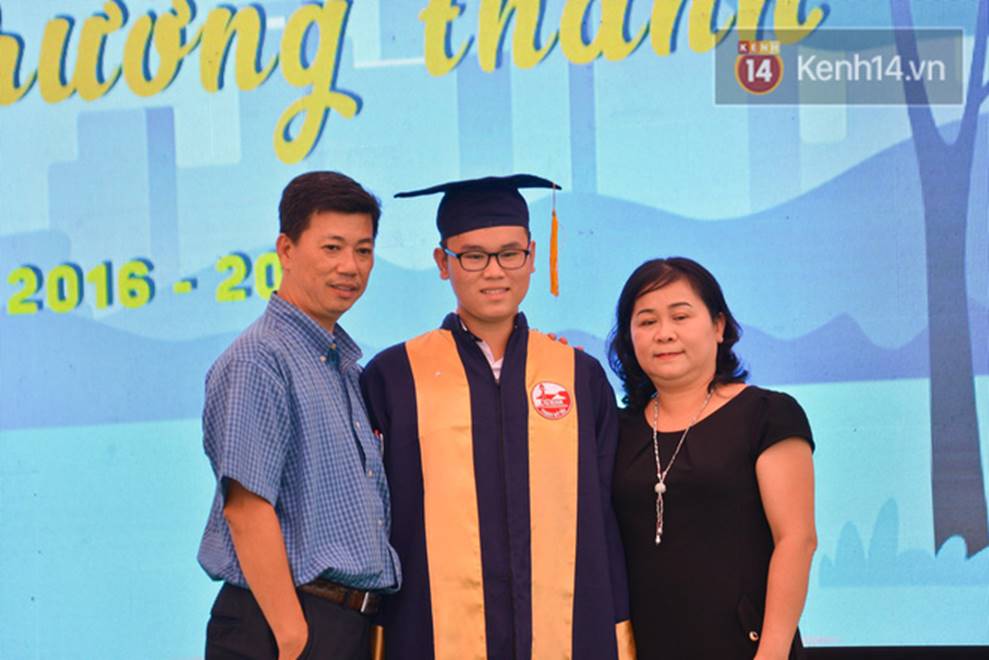 Đêm tri ân đầy nước mắt của trường Gia Định: Khóc vì chúng ta đã có một thời học sinh đầy tươi đẹp-5