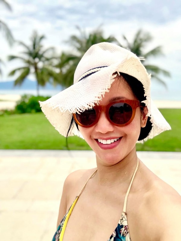 Tái xuất mạng xã hội sau 3 tuần vắng bóng, Hồng Nhung cởi đồ khoe thân hình tuổi 50 và tiết lộ về người đàn ông” cầm máy ảnh-3