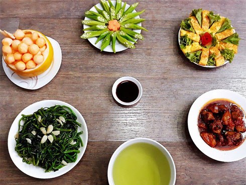 Ngày của Cha, cha tôi chỉ mong muốn được con gái về nhà nấu và cùng ăn một bữa tối!