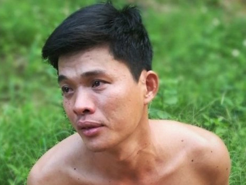 Nghe tiếng nổ mọi người vùng dậy chạy, nhưng 2 người không kịp chạy-4