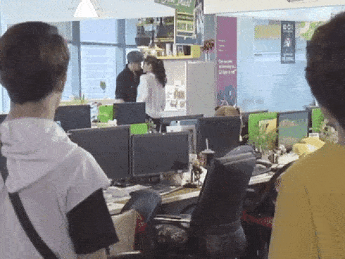 Về nhà đi con: Những màn tán gái dở khóc dở cười của Vũ-1