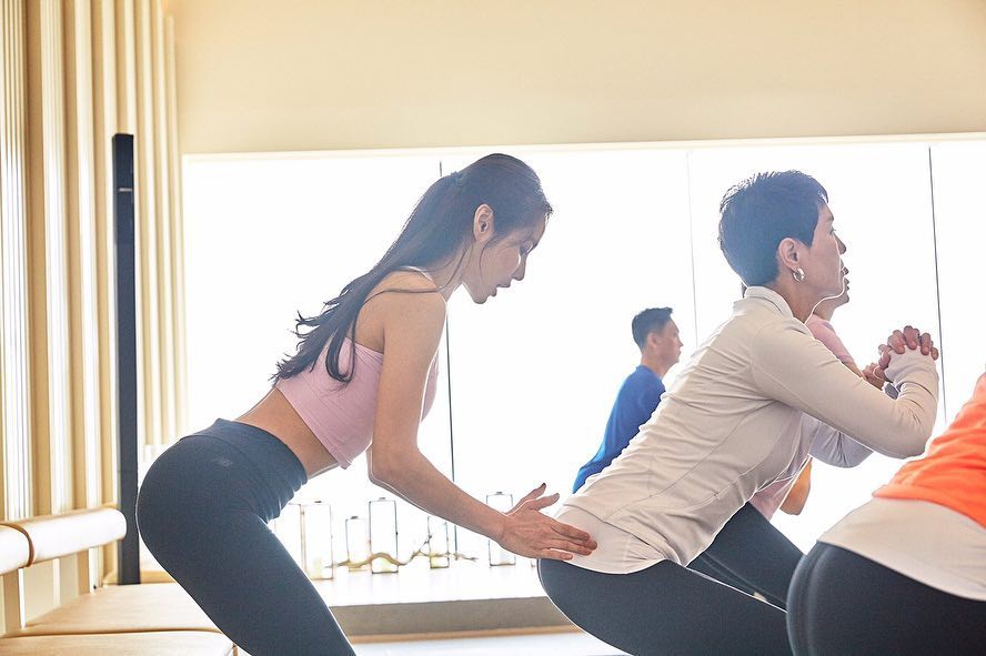 Bài tập hot hit của gái Hàn trong 30 ngày: Chỉ đứng lên ngồi xuống mà giảm được hẳn 3kg, vòng 3 săn chắc nảy nở-8