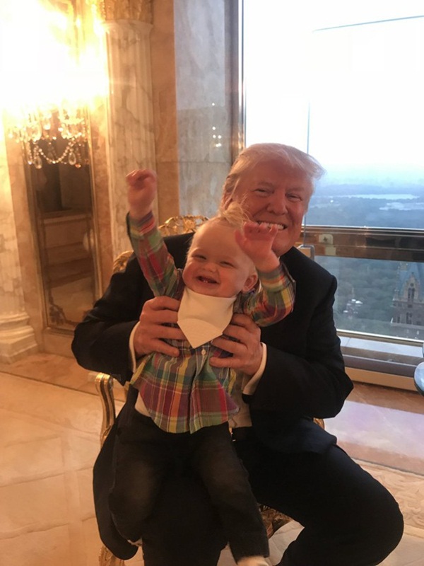 Các con của Tổng thống Mỹ chúc mừng sinh nhật lần thứ 73 của bố bằng những bức hình đặc biệt, làm tan chảy trái tim bất cứ ai-2