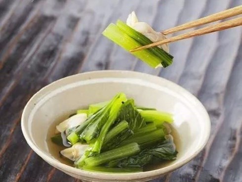 Có trường hợp mất mạng vì ăn thức ăn để qua đêm, bác sĩ cảnh báo 7 loại thực phẩm không để qua đêm
