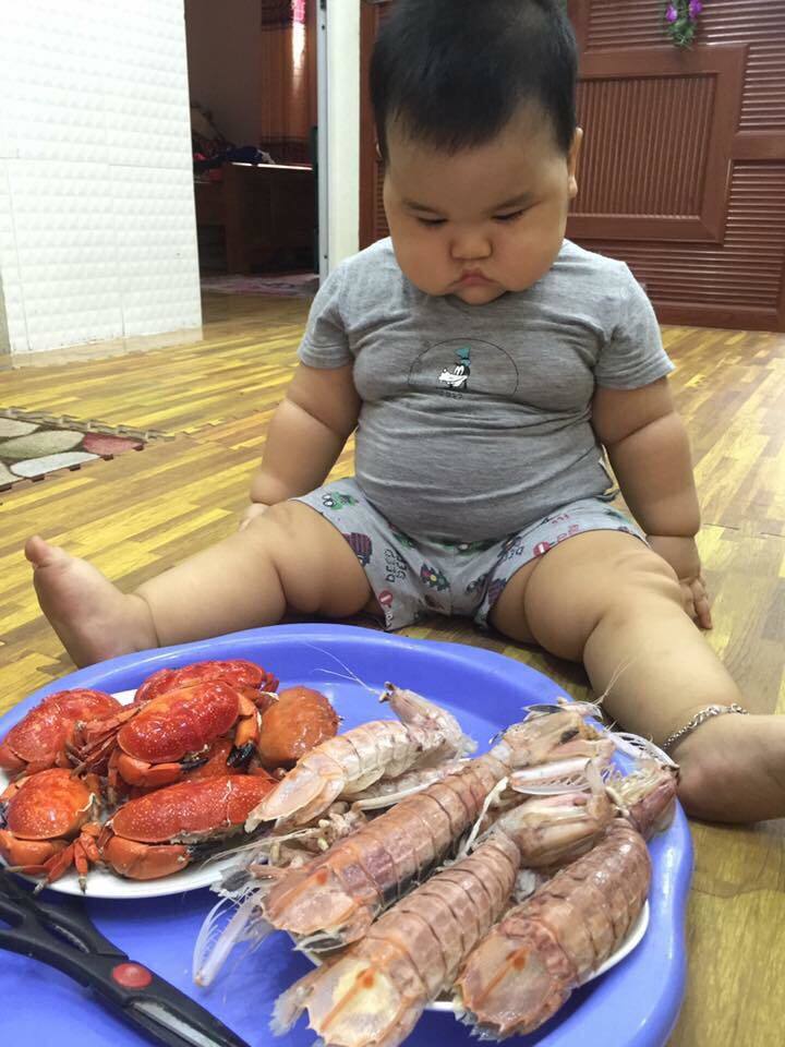 Chuyện tình ngọt ngào của ông chủ quán karaoke và vợ kém 30 tuổi-4