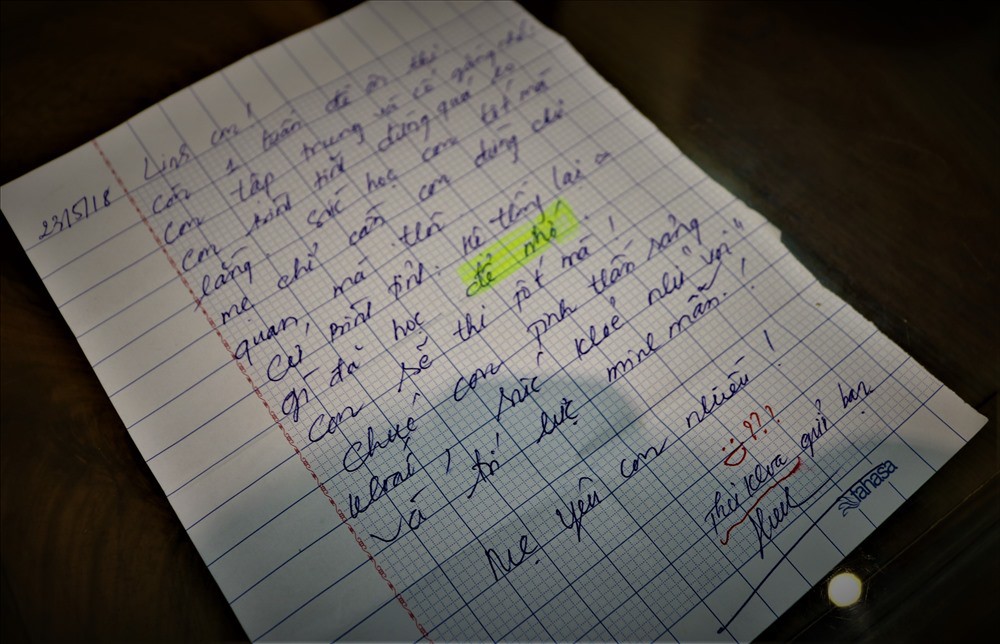 Lá thư của người mẹ gửi thủ khoa lớp 10 trước ngày thi-1