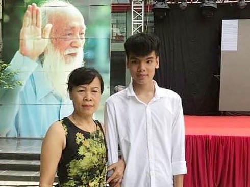 Con trai nữ lao công bị xe đâm tử vong đỗ lớp 10 trường Lương Thế Vinh