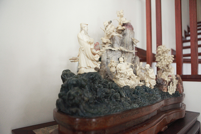 Tuyệt phẩm điêu khắc bát tiên quá hải độc nhất vô nhị ở Việt Nam-6