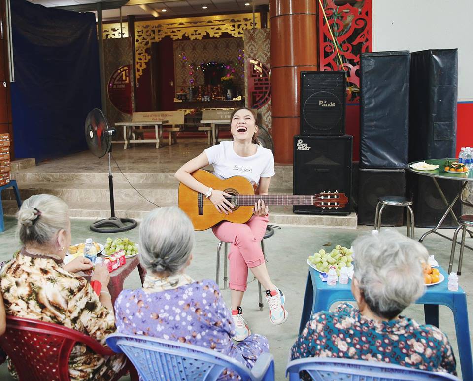 Mỹ Tâm cứ lên đồ trẻ xinh xuất sắc thế này, bảo sao sánh đôi với Mai Tài Phến kém 10 tuổi vẫn hợp hết sức-2
