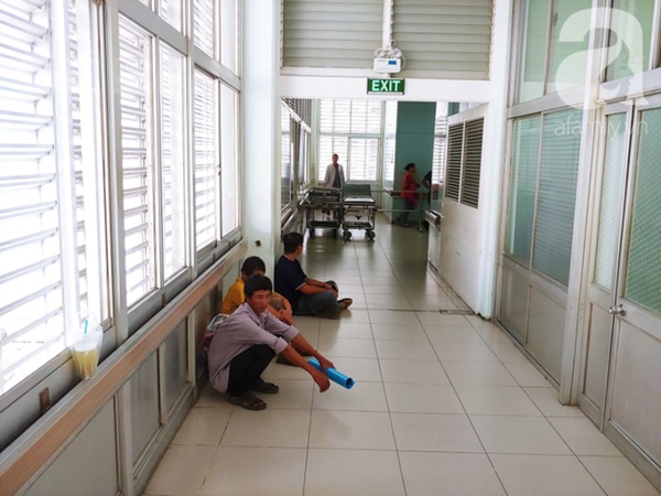 TP.HCM: Bệnh nhân bị gãy đốt sống lưng nhưng bác sĩ lại... khoan cẳng chân-1