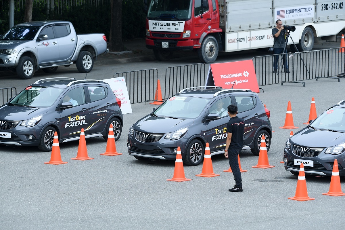1 ngày, giao 650 xe Fadil đến tay khách-8