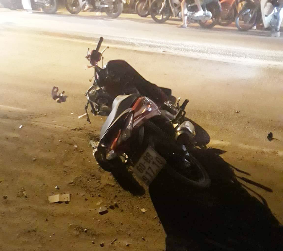 Đi cùng với bố mẹ, bé gái 6 tuổi bị xe tải cán chết thương tâm-2