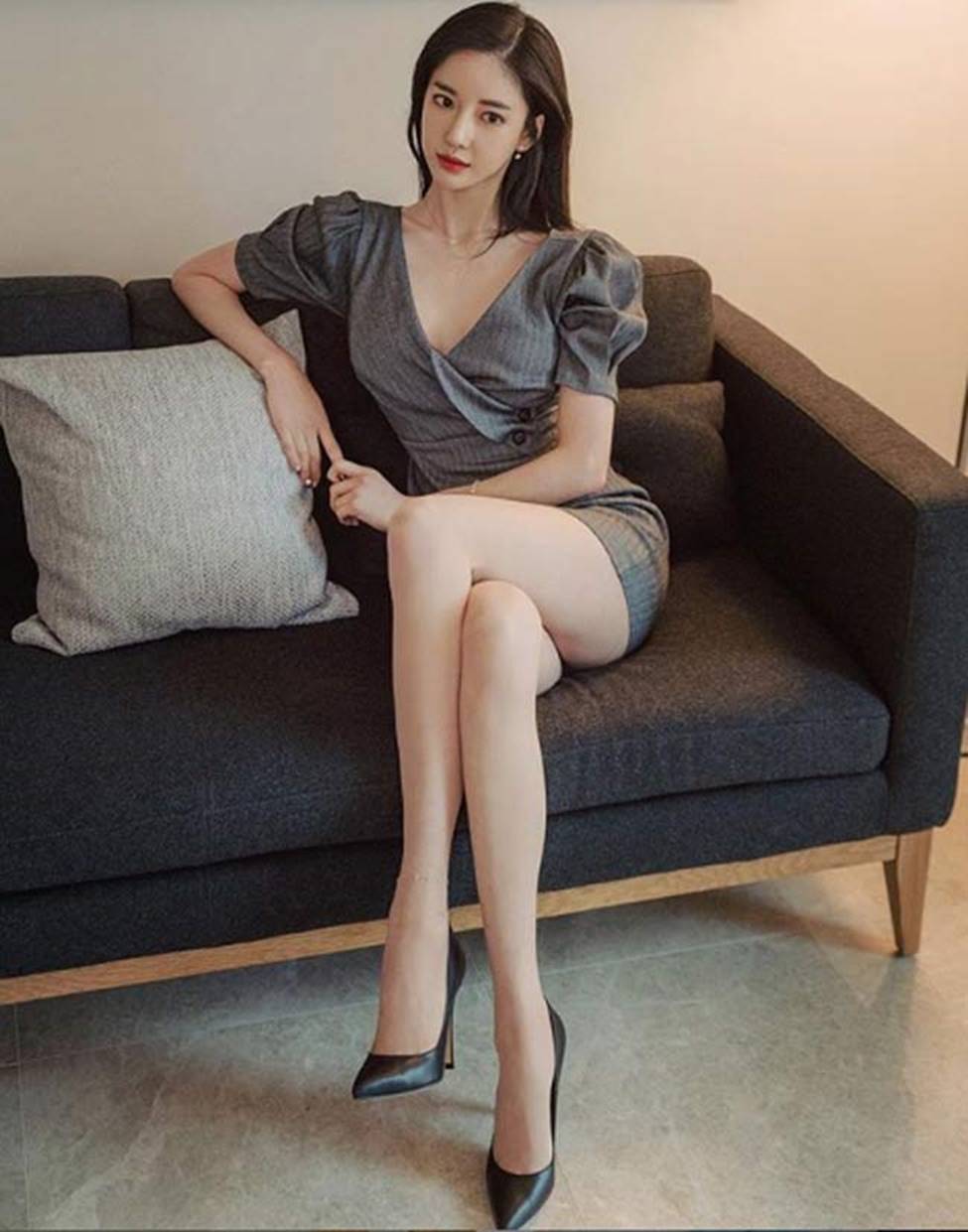 Fan sốc trước nhan sắc nguyên bản của người đẹp không yêu bị đòi quà 20 tỷ-8