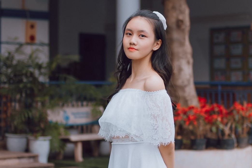 Nữ sinh Hà Nội đỗ cả 3 lớp chuyên Toán, Lý và Hóa-1