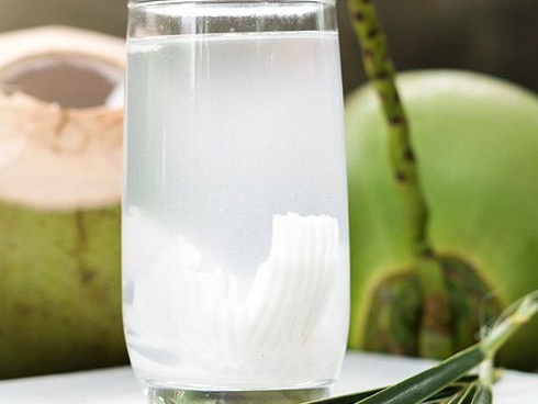 Uống nước theo kiểu này là đang tự tay phá nát thận của chính mình, nhiều người vẫn mắc phải mà không biết-3