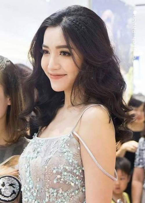 Lâu lâu lên sóng một lần, Bích Phương bị dân tình săm soi bởi vòng 1 bất ngờ phổng phao-1