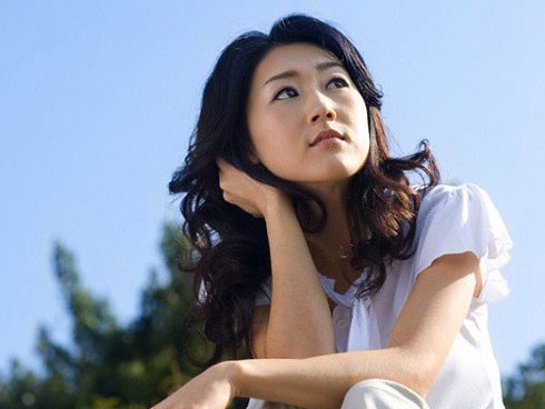 Khi tôi đưa lá đơn từ mặt mẹ chồng ra, cả nhà chồng thảng thốt kinh ngạc