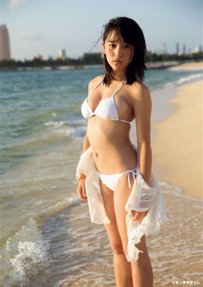 Mỹ nhân Nhật chuộng mặc bikini nhỏ xíu chụp sách ảnh-6