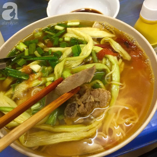 Bún chửi Ngô Sĩ Liên lại bị dân tình cho lên thớt vì tội bảo khách Ra nhà nghỉ mà ăn bún!-3