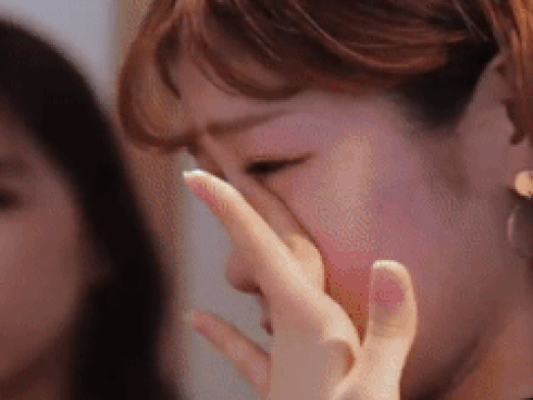 Tốc độ đọc rap nhanh khó tin của các thần tượng Kpop-1