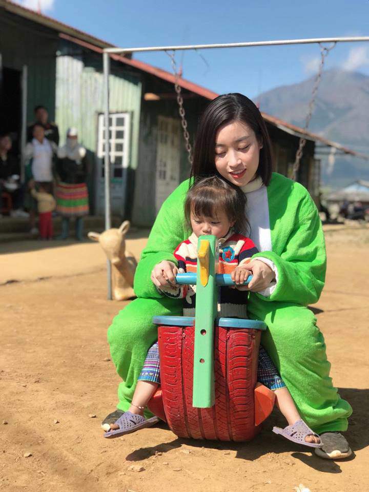 Bị nói ăn mặc già hơn tuổi trên truyền hình, Đỗ Mỹ Linh đáp trả cực khôn khéo-9