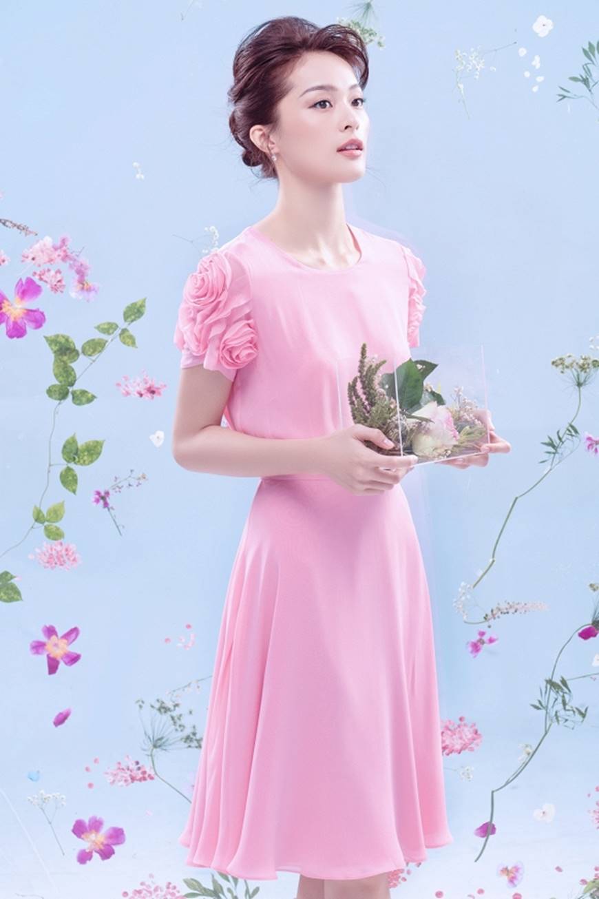 Hạ Vi ngọt ngào và mong manh tựa đóa hồng-10