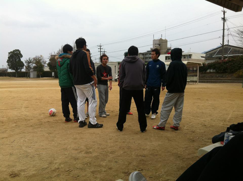 Con trai thầy Park bật mí chuyện suýt trở thành cầu thủ, đố vui fan tìm ảnh thời còn xách giày ra sân của mình-5