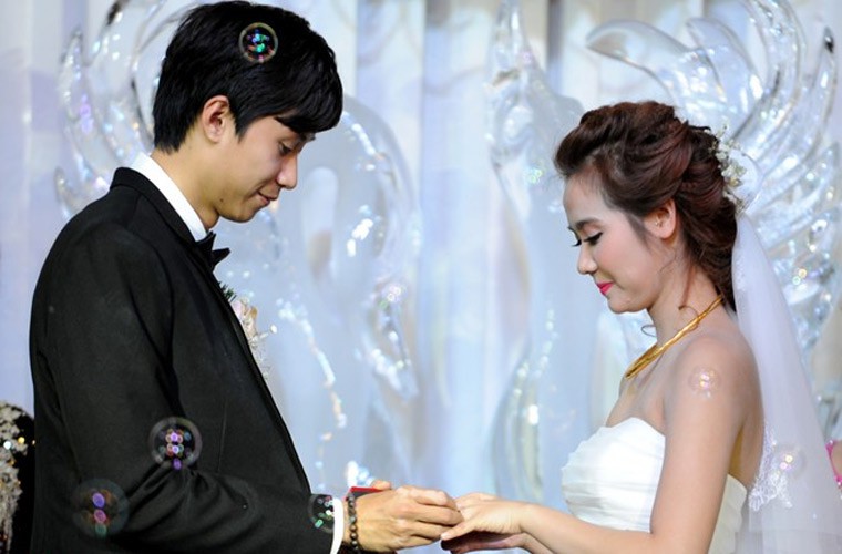 Huyền Lizzie từng có một đám cưới hết mực giản dị thế này vào năm 2014 với người chồng bị hiểu lầm là đại gia-10