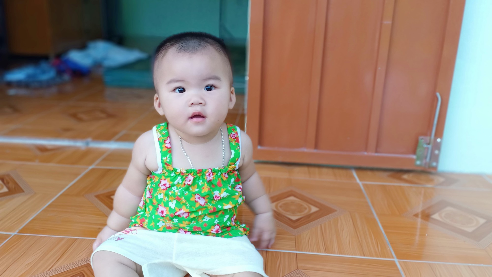 Thảm cảnh của người phụ nữ tật nguyền, một mình nuôi mẹ già mù và đứa con gái 10 tháng tuổi-3