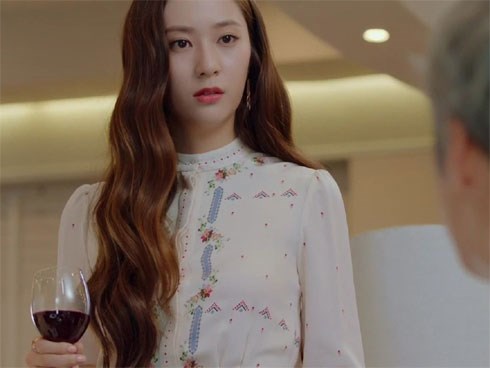 Chồng đi làm xa lương cả 20 triệu nhưng không gửi cho vợ bầu vì bận bao gái, nhưng sau 3 năm gã mới phải trợn mắt kinh hãi vì cái kết