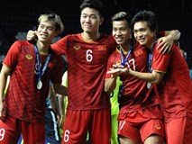 Văn Toàn chấm Xuân Trường đẹp trai bằng một nửa mình, dân mạng cảm thán: "Thế thì đừng hỏi vì sao tuổi thơ cơ cực nhé" Văn Toàn chấm Xuân Trường đẹp trai bằng một nửa mình, dân mạng cảm thán: "Thế thì đừng hỏi vì sao tuổi thơ cơ cực nhé"