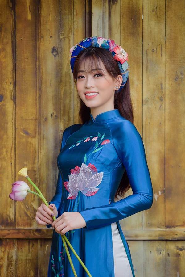 Á hậu Phương Nga thân thiết với ‘người tình màn ảnh’ của bạn trai Bình An-11