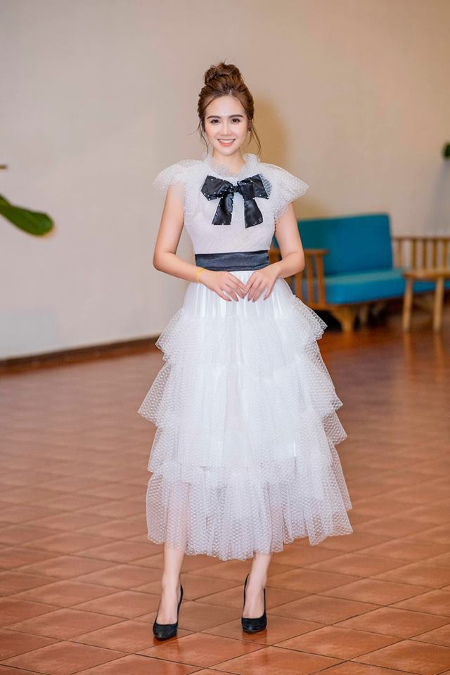 Hậu ly hôn: Huyền Lizzie với nhan sắc đỉnh cao, style sang chảnh có thừa, đúng là phụ nữ đẹp nhất khi không thuộc về ai-10