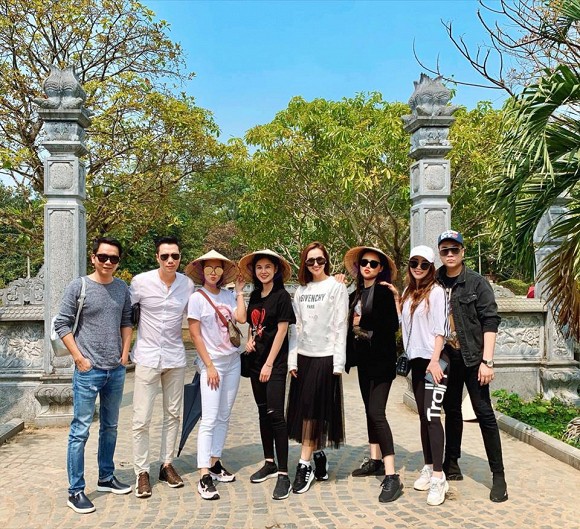 Trước khi dính tin đồn yêu đương, Việt Anh và cá sấu chúa Quỳnh Nga từng thân thiết thế này-4