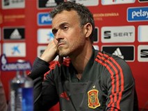 Luis Enrique từ chức HLV trưởng tuyển Tây Ban Nha Luis Enrique từ chức HLV trưởng tuyển Tây Ban Nha
