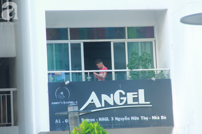 Hiểm họa chết người rình rập trẻ em sau những ban công chung cư ở Sài Gòn-6