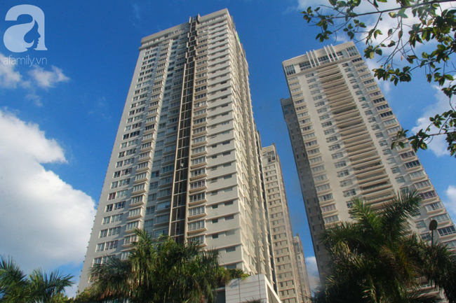 Hiểm họa chết người rình rập trẻ em sau những ban công chung cư ở Sài Gòn-8