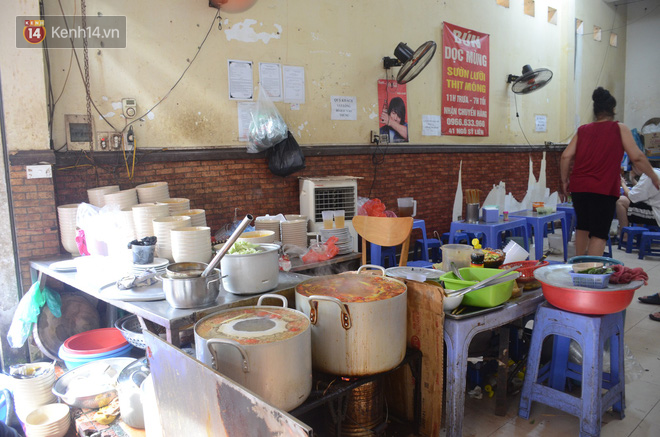 Bị tố chửi khách ra nhà nghỉ mà ăn”, bà chủ quán bún Ngô Sỹ Liên nói: Nếu tôi chửi ai thì họ nên xem lại bản thân mình!-4