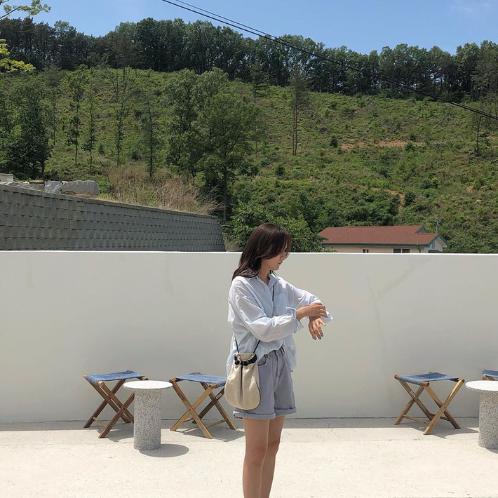 Ngắm street style Châu Á mới thấy, hóa ra mặc mát mẻ mà vẫn chất lại dễ dàng quá thế này-3