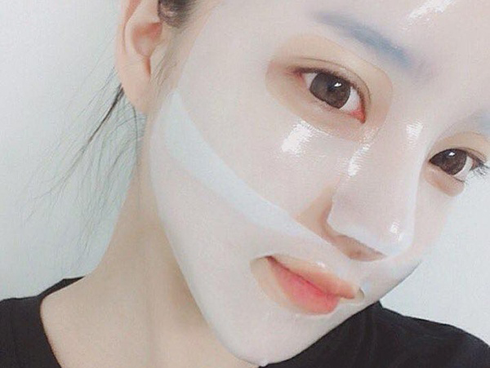 Trời nóng da cũng bức bí theo, nằm nhà đắp mặt nạ lột cho mịn da là sướng nhất!-12