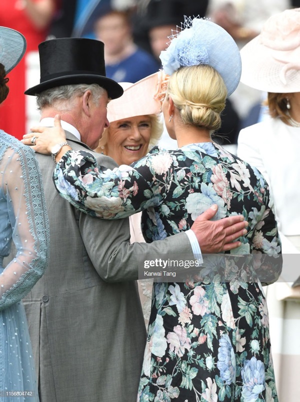 Tiết lộ mới gây sốc: Danh tính bất ngờ về người phụ nữ khiến Thái tử Charles quên cả vợ Camilla, có những hành động thân mật quá mức bình thường-2