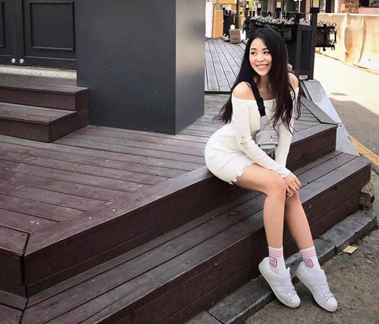 Bạn gái Dũng Về nhà đi con là hot girl phòng gym có vòng 3 bốc lửa-6