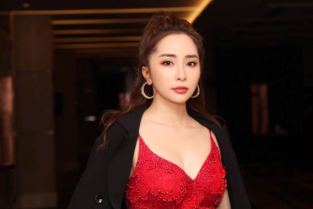 Cá sấu chúa Quỳnh Nga nóng bỏng đốn tim hậu ly hôn, chồng cũ có tiếc?-12