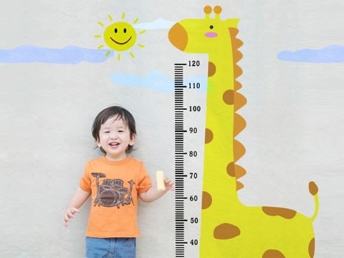 Mách các cha mẹ bí quyết tăng chiều cao cho con vừa đơn giản vừa hiệu quả