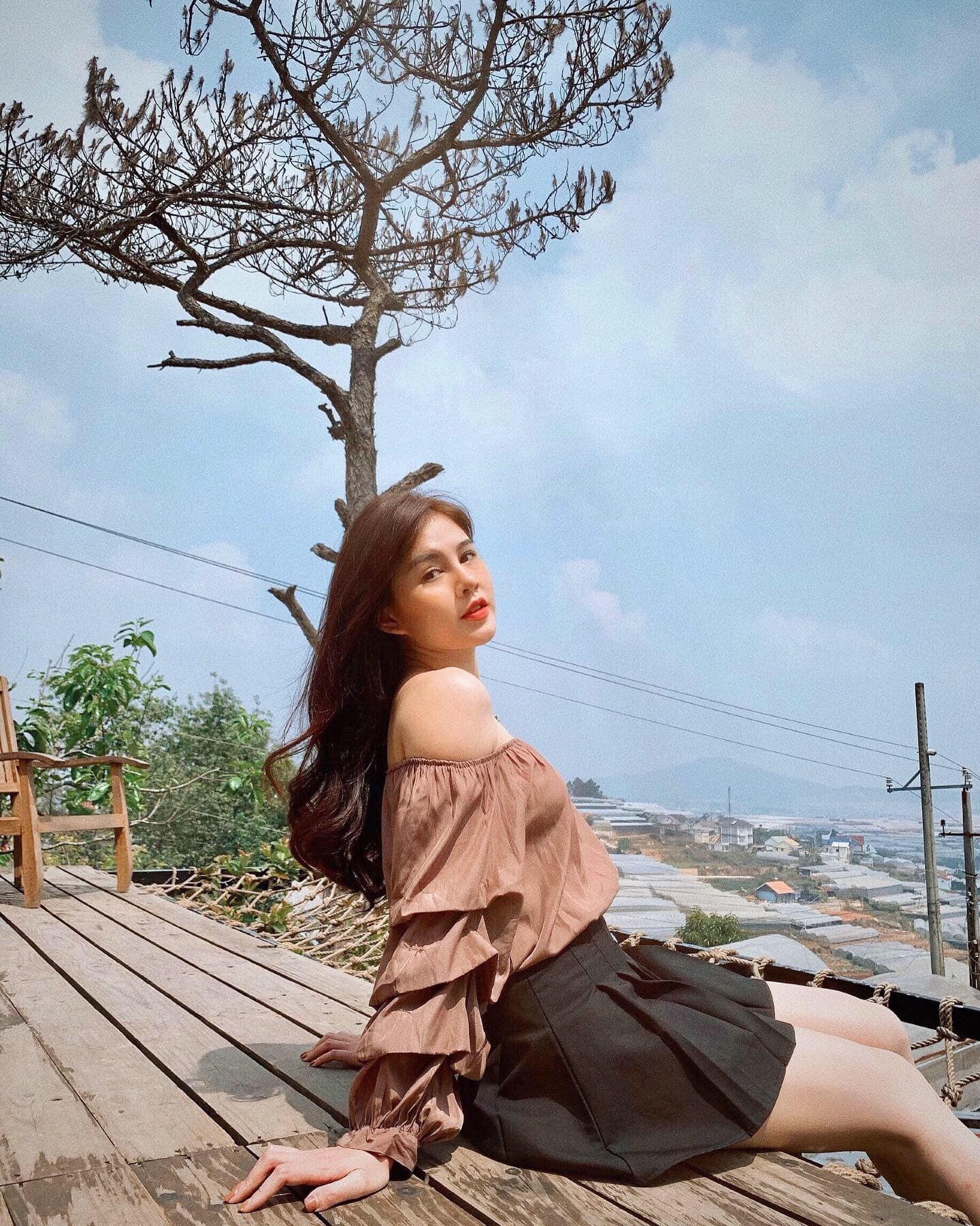 Công Phượng gây bất ngờ khi một bước thành Chủ tịch nhưng dân tình chỉ soi cô thư ký bên cạnh-6