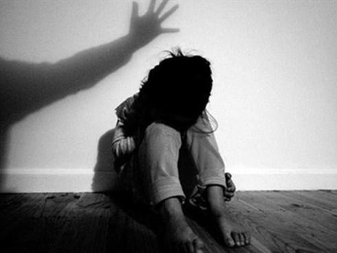 Nghi vấn nữ sinh vừa đỗ cấp 3 bị chủ quầy thuốc xâm hại tình dục