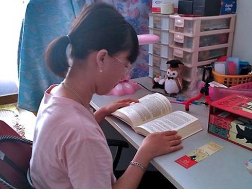 Cuộc đua giành vé vào lớp 10 công lập: Phụ huynh Hà Nội sẵn sàng chi tiền triệu cho 1 buổi học, học sinh TP. HCM tăng tốc luyện thi tiếng Anh vì quy định tính điểm mới-7
