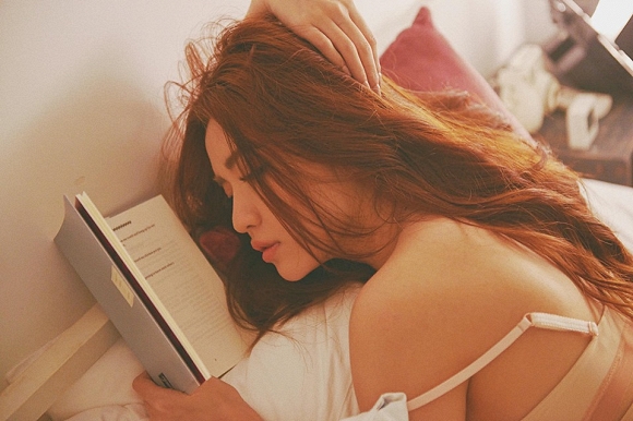 Đăng ảnh chúc mọi người ngủ ngon, Bích Phương lại khiến thiên hạ mất ngủ-11