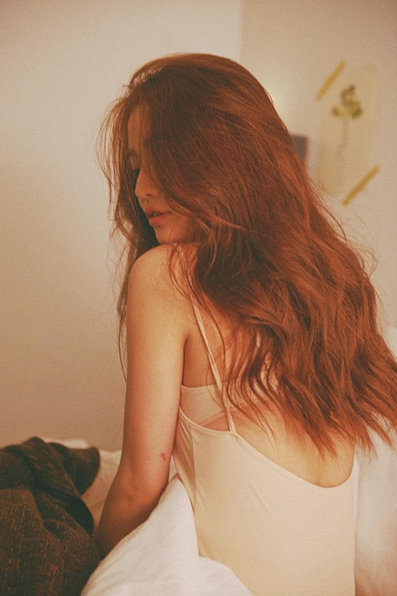 Đăng ảnh chúc mọi người ngủ ngon, Bích Phương lại khiến thiên hạ mất ngủ-6